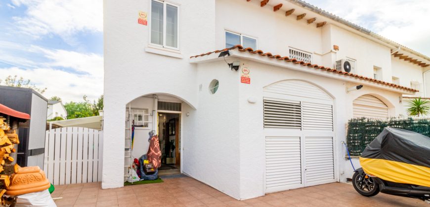 Chalet unifamiliar en venta en Bellamar, Castelldefels – Ref. CS001425EA