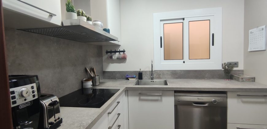 Ático en venta en Castell-Poble Vell – Ref. CS001463EA