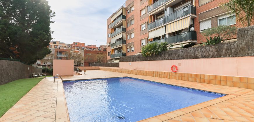 Piso en venta en Torrent Ballester, Viladecans – Ref. CS001466EA
